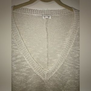 La Miel White V Neck Sweater